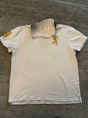 Giordano Men's White Polo with Gold Lion Accent